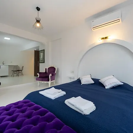 Old Town Otel *